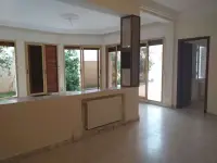 Rdc de villa (s 2) à la Marsa - 3