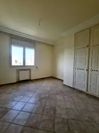 Coquette Villa à La Soukra - 3