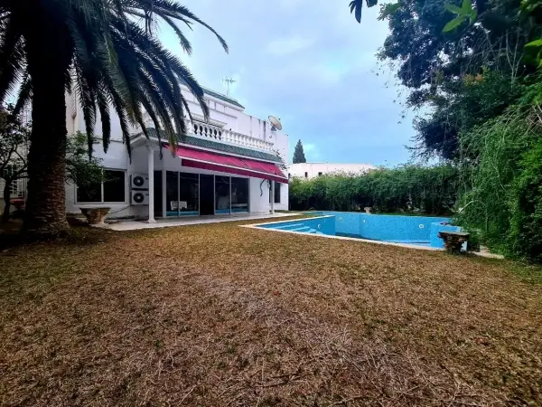 Magnifique villa à la Soukra
