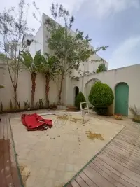 Une très belle Villa s 4 à la Marsa - 1