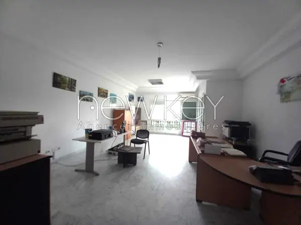 appartement s+3 vide la marsa