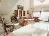 Une Belle Villa avec piscine à vendre à La Soukra - 4