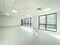 Bureau neuf de 184m² à louer au lac 2 - 2