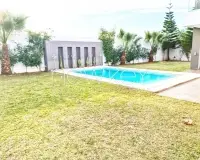 Somptueuse villa avec piscine à vendre à La Soukra - 1