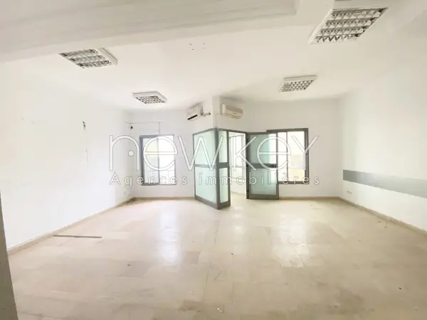 Immeuble à vendre aux Berges du Lac 1