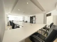 Immeuble de 2128m² à louer aux Berges du Lac 2 - 5