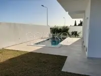 Somptueuse Villa Neuve avec piscine à La Soukra - 1