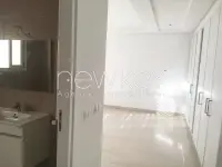 Triplex Haut Standing S+4 à La Soukra - 3