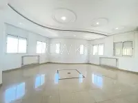 Villa à usage de bureaux à louer aux Berges du Lac 2 - 4