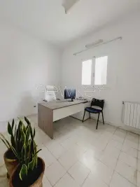 Rez de chaussée de villa s+4 à usage bureautique - 2
