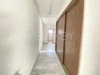 Un Superbe Triplex à Vendre à Chotrana 1 - 3