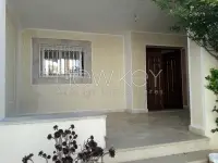 Un rez-de-chaussée de villa S+4 à louer à Gammarth - 1