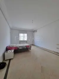 Appartement s+5 à a Marsa - 4