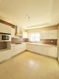 S+3 avec chambre de service à vendre aux jardins de Carthage - 3