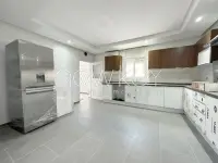 Un Superbe Appartement S+4 à vendre La Soukra - 2