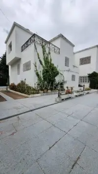 A vendre villa au coeur de la marsa - 2