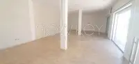 Un local commercial à louer à La Soukra - 1