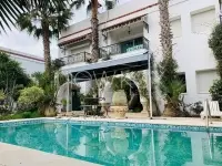 Superbe Villa S+4 avec piscine à Louer La Soukra - 1