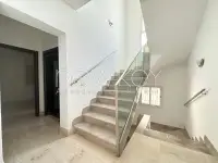 Villa avec piscine et jardin à louer au lac 2 - 3