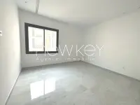 Appartement S3 Spacieux Avec Vue Dégagée À Vendre Aux Jardins De Carthage - 4