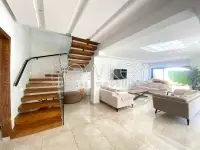Villa moderne avec piscine et jardin à louer au Lac 2 - 3