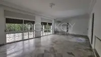 Villa s+4 avec jardin - 2