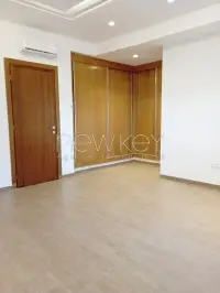 Appartement S+4 Neuf à vendre aux Jardins de Carthage - 2