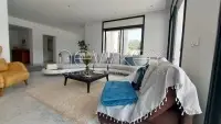 Un magnifique rez-de-chaussée meublé au Golf - 4