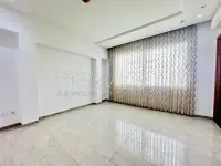 Villa avec piscine et jardin à louer au Lac 2 - 4