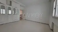 villa s+5 avec studio à la Marsa - 4