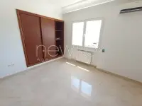 Un Appartement S+3 à louer à Ain Zaghouan - 4