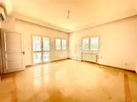 villa avec jardin à louer au lac 2 - 5