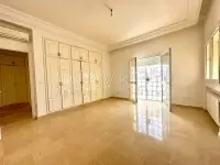 villa avec jardin à usage bureautique à louer au lac 2 - 5