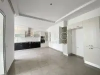 Appartement S3 avec terrasse à louer au lac 1 - 3
