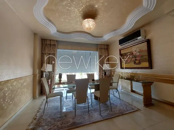Magnifique villa S+5 à la Marsa