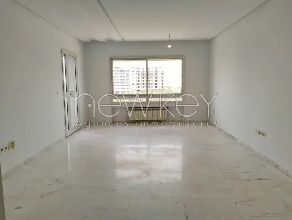 Appartement S2 Avec Vue Dégagée À Louer Aux Jardins De Carthage