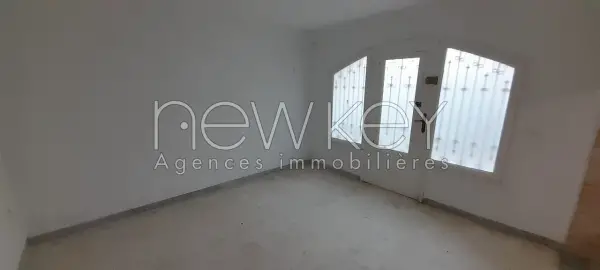 Duplex S+3 avec jardin a la Marsa