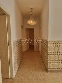Etage de villa s+4 à la Marsa - 6