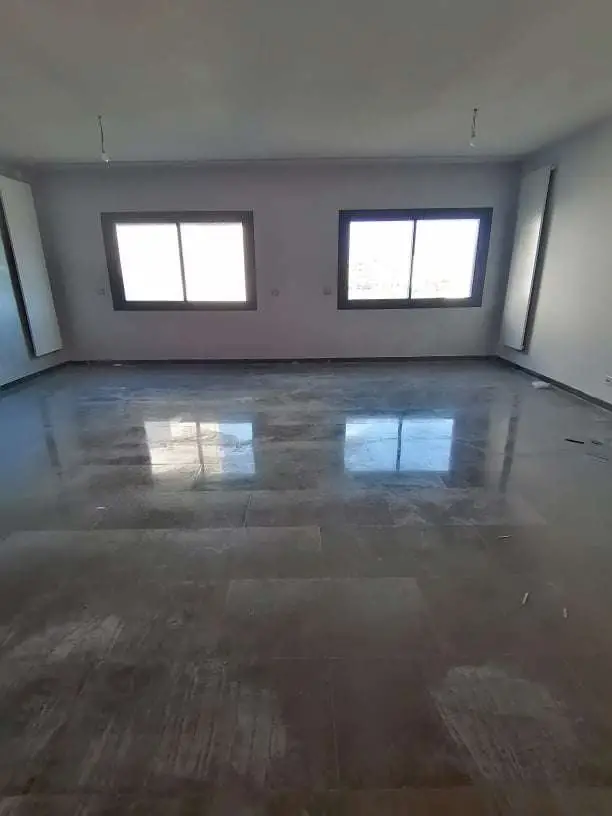 Vaste appartement