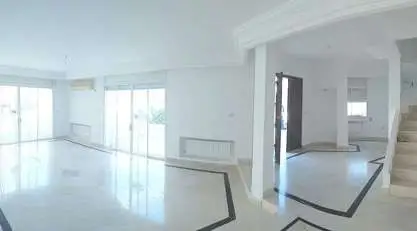Grande villa  avec piscine à Gammarth