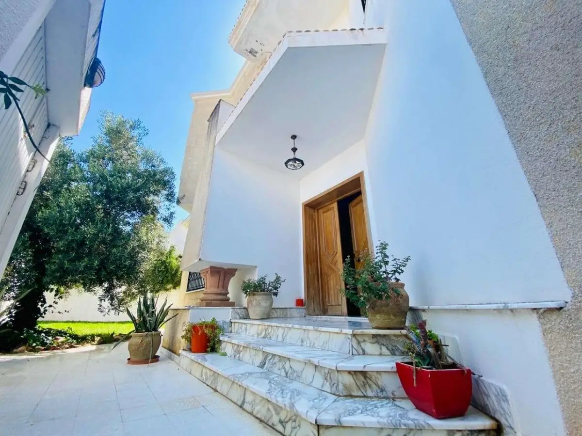 Belle villa à la soukra