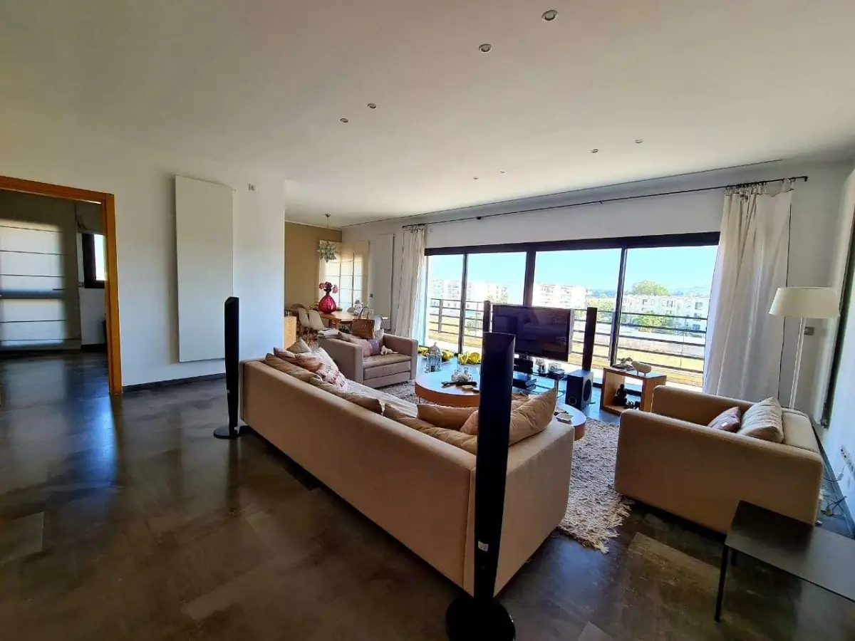 Appartement S 4 meublé