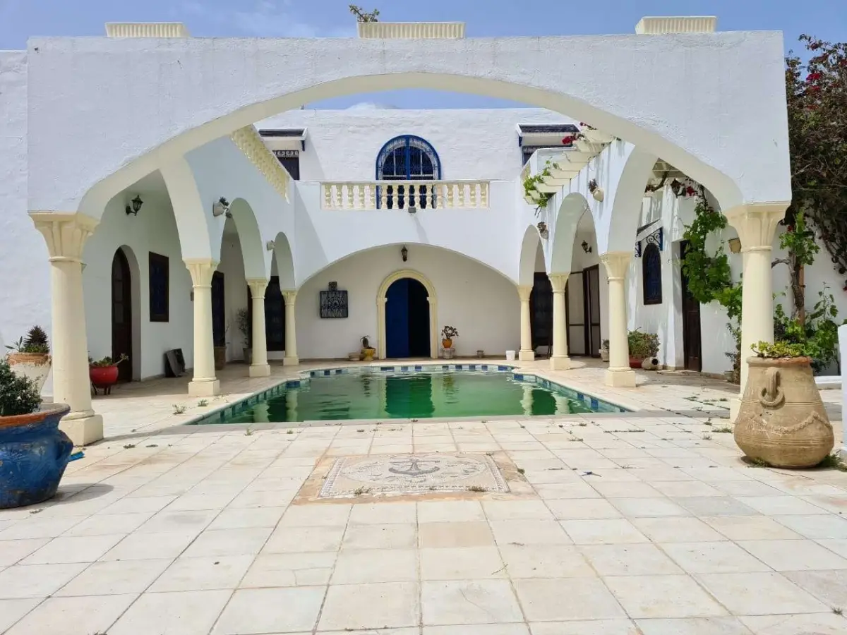 Coquette Villa à La Soukra