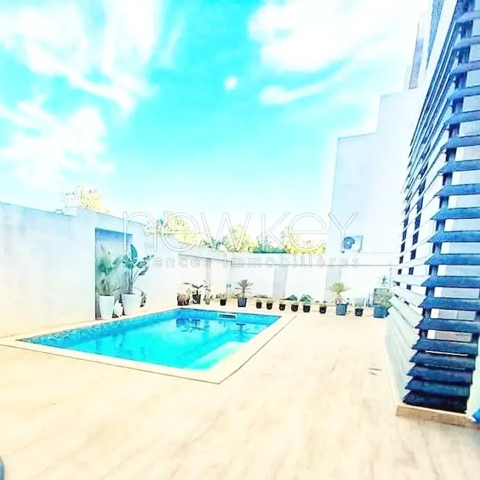 Appartement S3 avec piscine à La Soukra