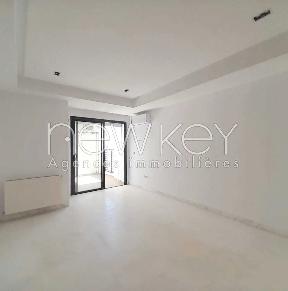 Bel Appartement S1 à vendre à La Soukra