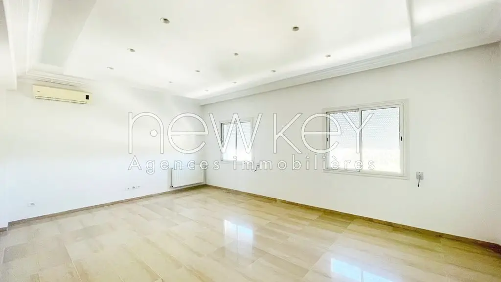 Appartement S4 à vendre à La Soukra