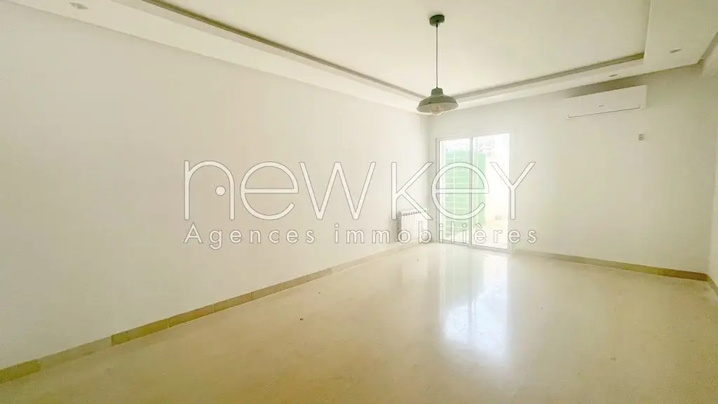 Appartement S2 avec jardin à louer à La Soukra