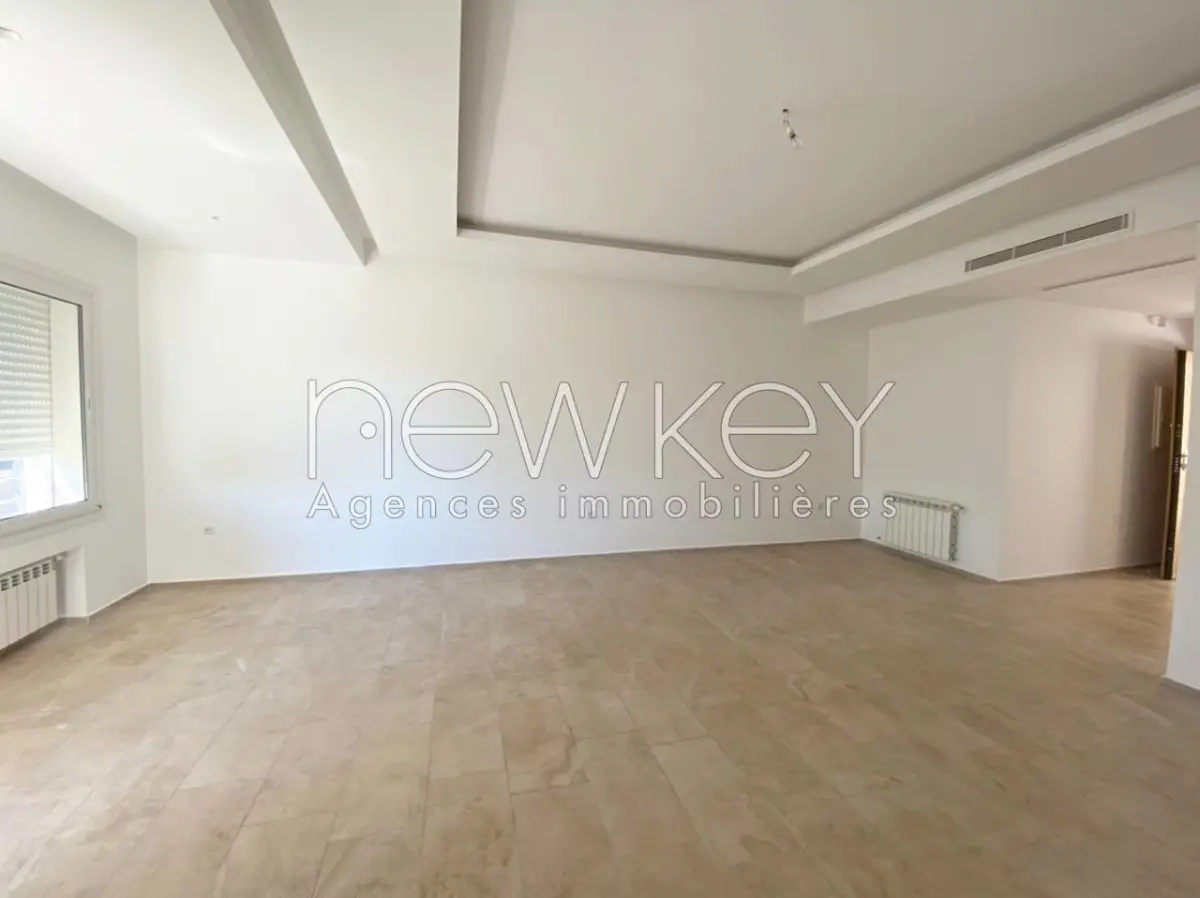 Appartement S+3 Neuf à louer à La Soukra