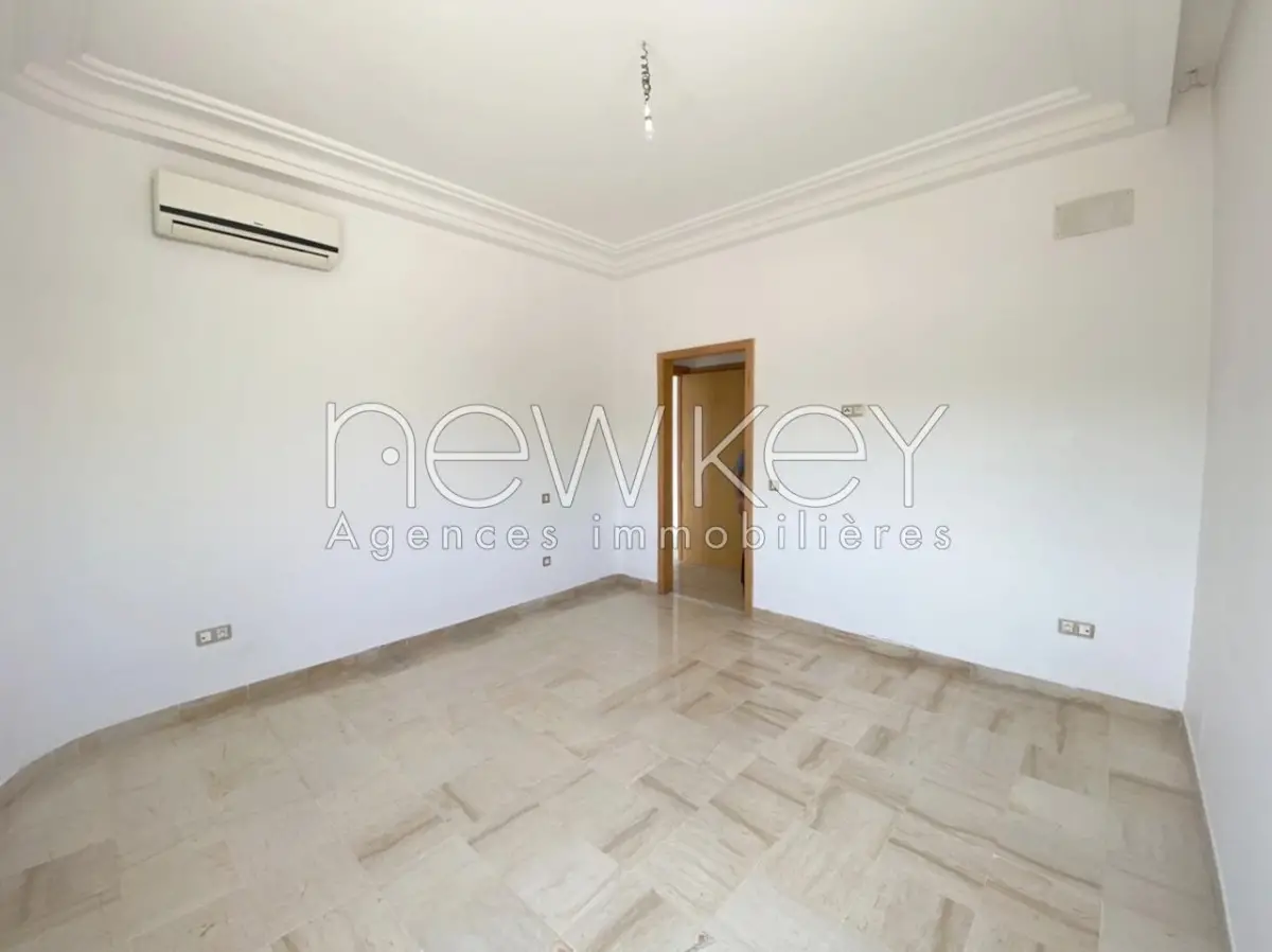 Duplex S+3 avec jardin à Ain Zaghouan Nord