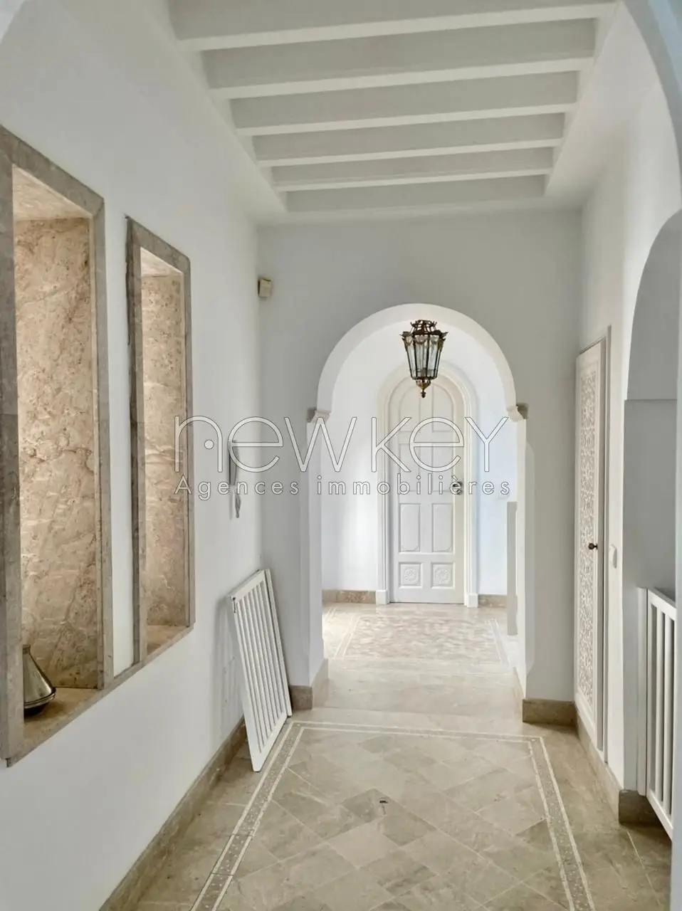 Villa S+4 avec piscine à Gammarth supérieur